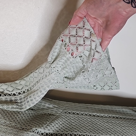 Adrianna Papell Half Bell Sleeve Lace Overlay Light Sage Sheath Dress Designer - Picture 4 of 15